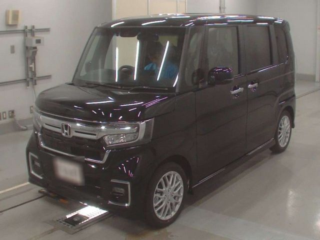 138 Honda N box JF3 2023 г. (CAA Tokyo)